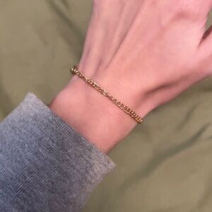 Gold Chain Link Bracelet